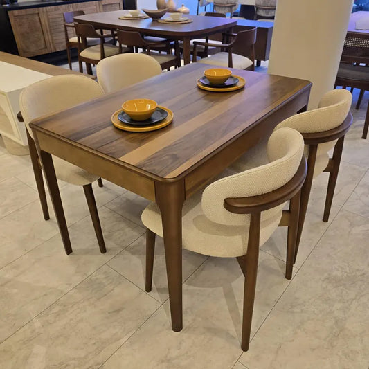 W42 Monarch: Dining Table