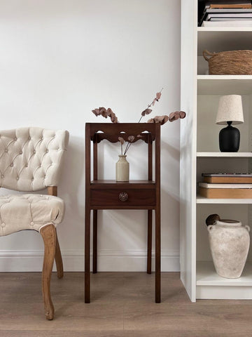 W46Kairo: Console Table