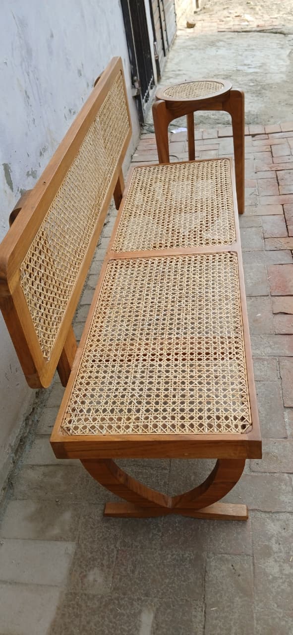 Wevo bench leg and joinery detail