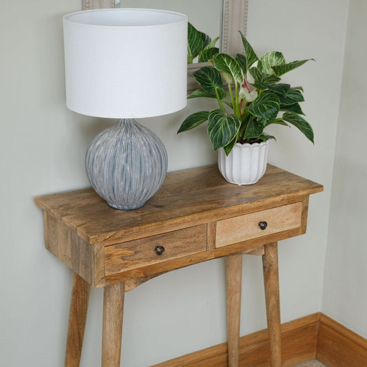 W45 Vero: Console Table