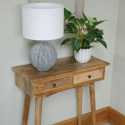 W45 Vero: Console Table